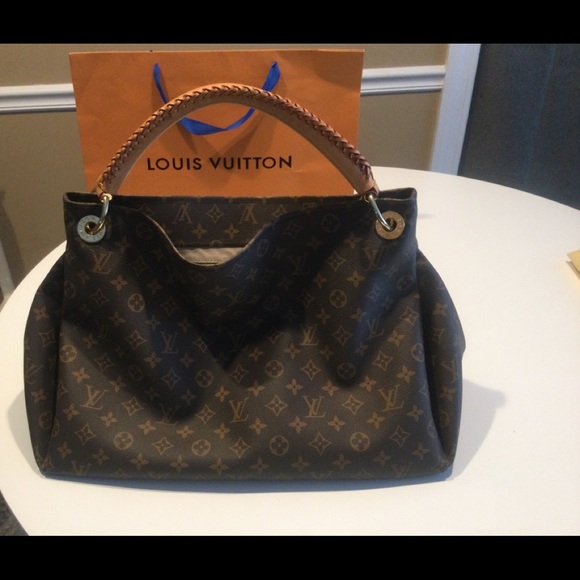 Louis Vuitton Handbags - Beautiful Artsy!